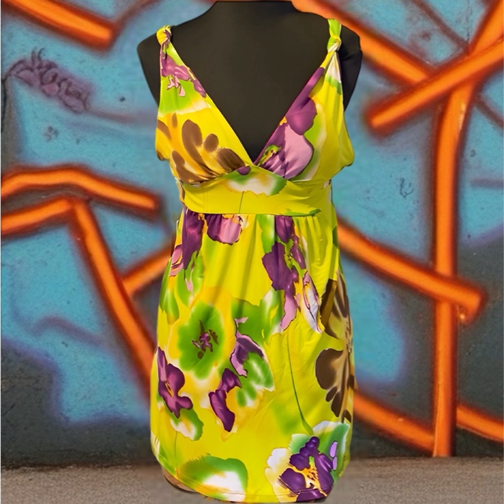 Vibrant floral tank top sz large
